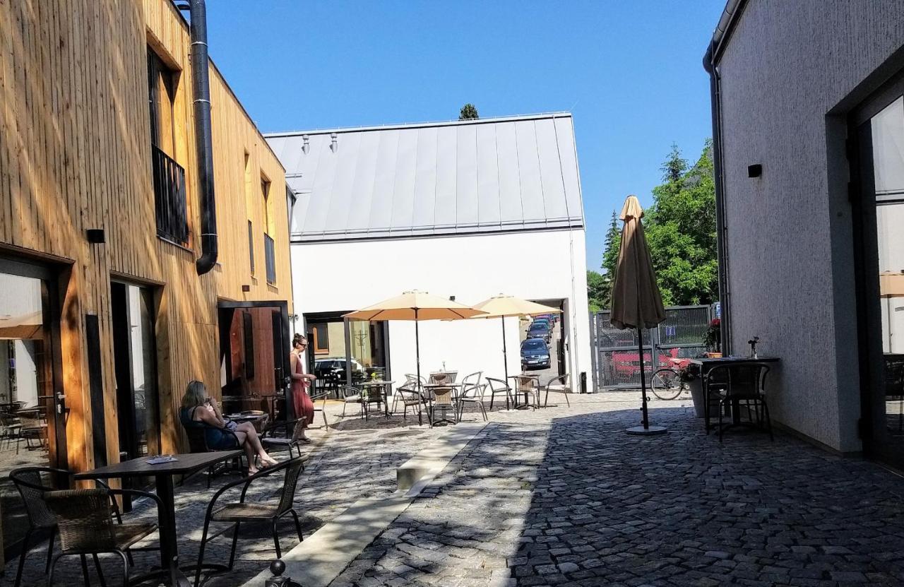 Kafe Orech มินิโคโว ฮราดิชติเย ภายนอก รูปภาพ